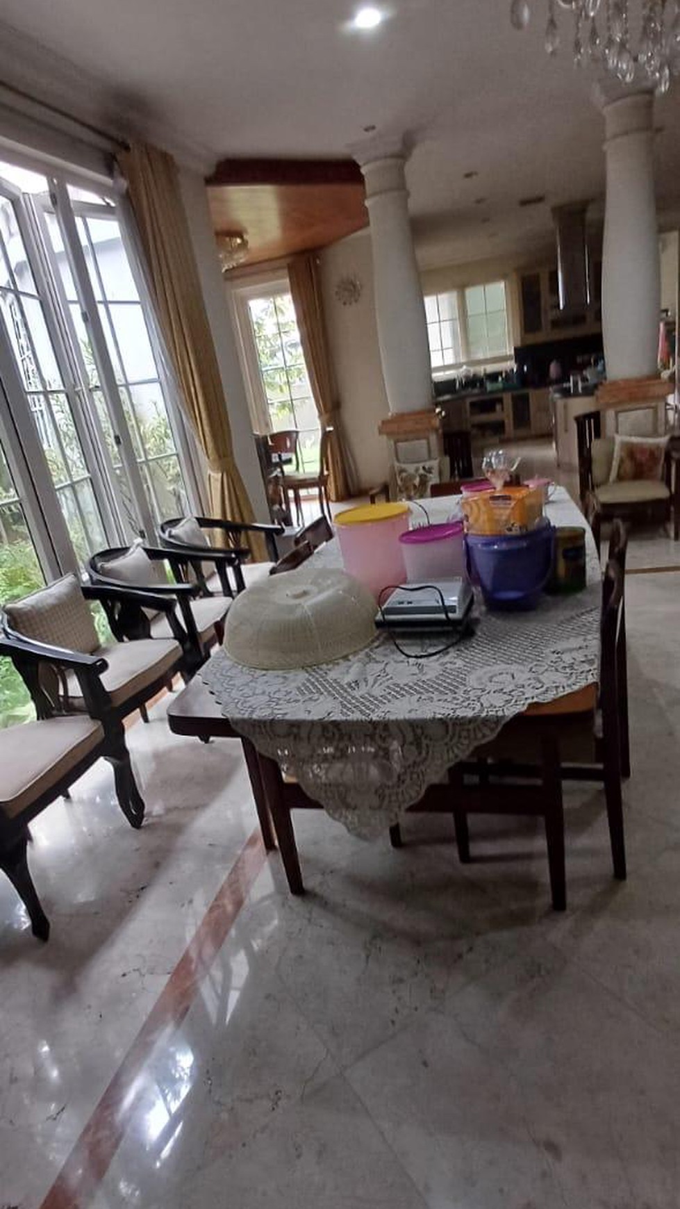 Di Jual Rumah di Perumahan Taman Laguna Jalan raya alternatif Cibubur