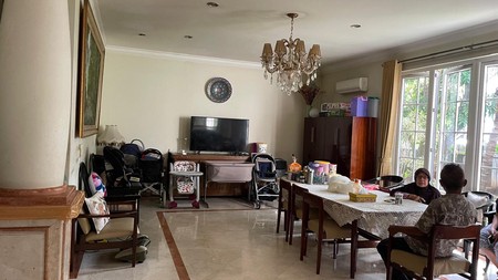Di Jual Rumah di Perumahan Taman Laguna Jalan raya alternatif Cibubur