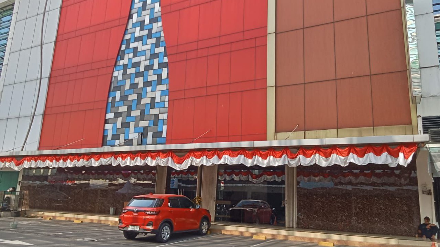 Elevate Your Investment - Hotel Eksklusif dengan Spa & Bar Lounge di Lippo Cikarang