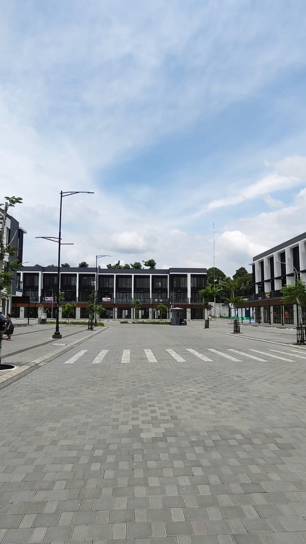 Flash Sale. Ruko bagus di Hampton Avenue, Gading Serpong