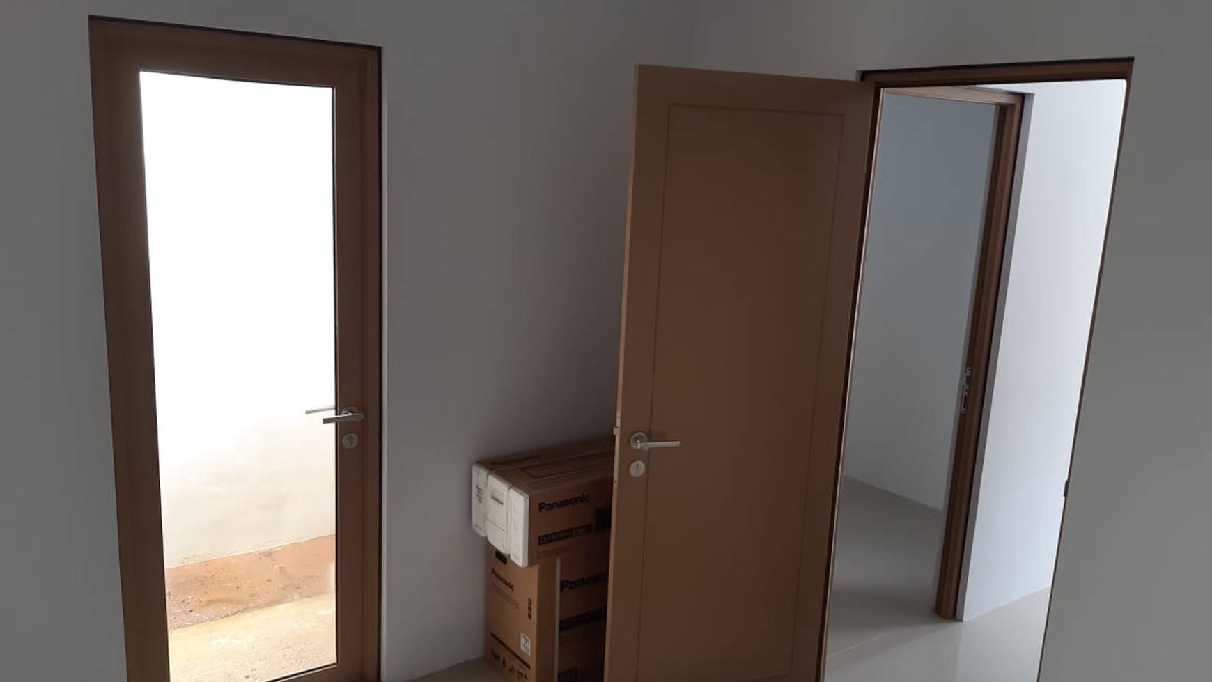 Hot Price. Rumah minimalis Springhill Yume Lagoon, Cisauk