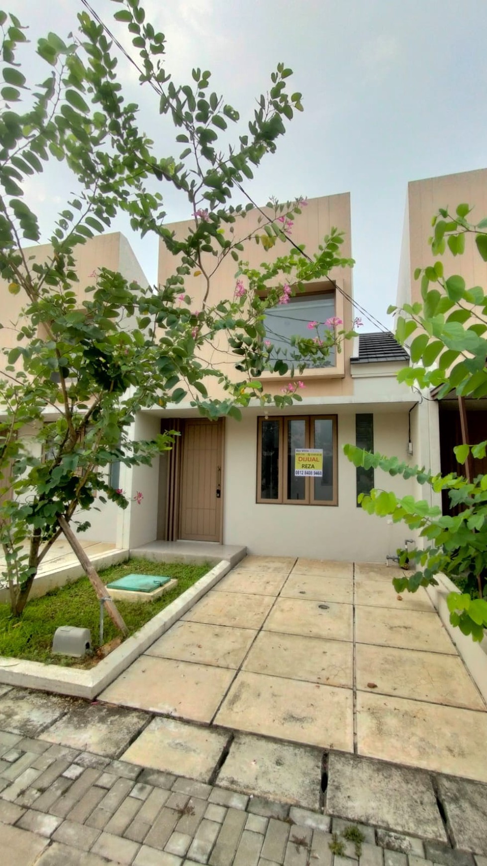 Hot Price. Rumah minimalis Springhill Yume Lagoon, Cisauk