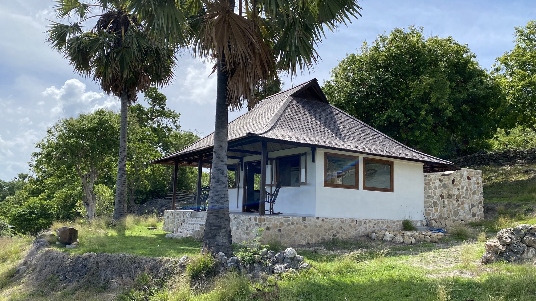 Freehold Villa Beachfront In Rote Island