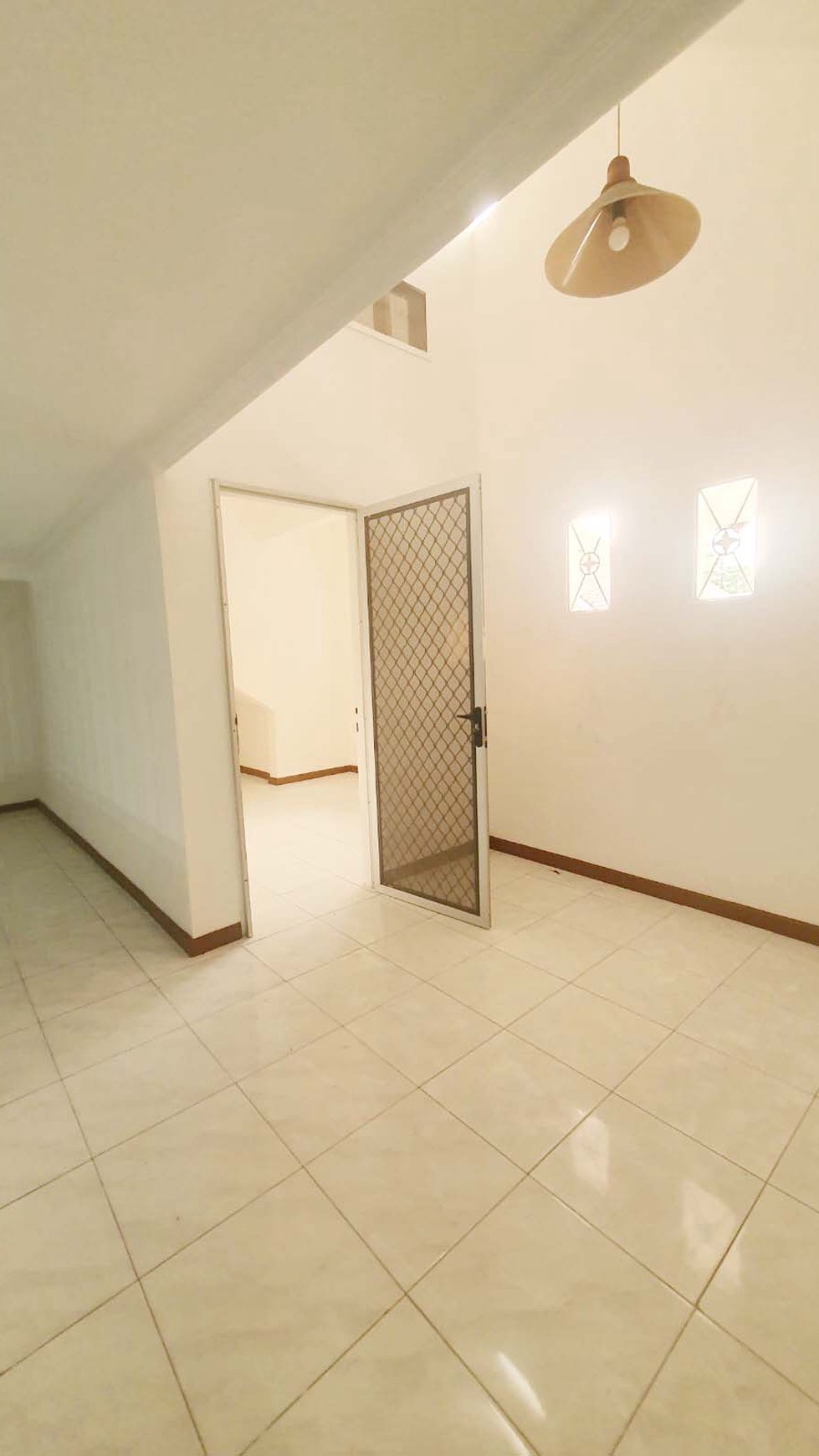 Rumah di Puri Bintaro Sektor 9 siap huni