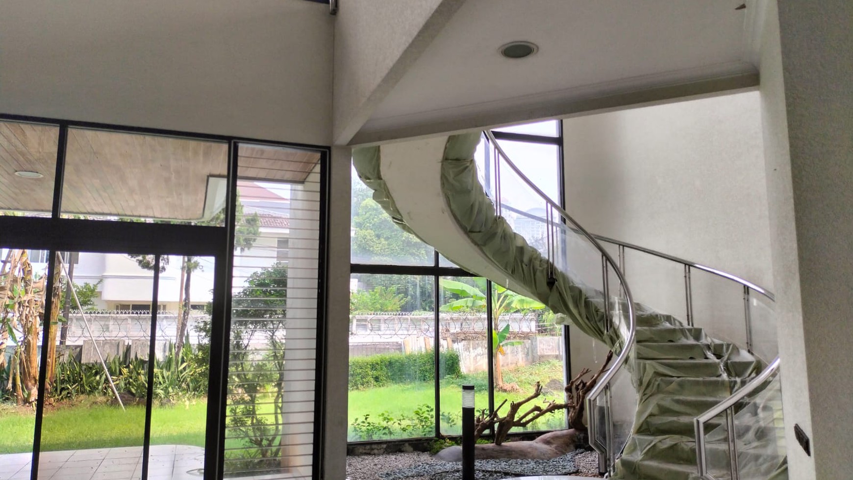 Disewakan Rumah di Permata Hijau, Jakarta Selatan