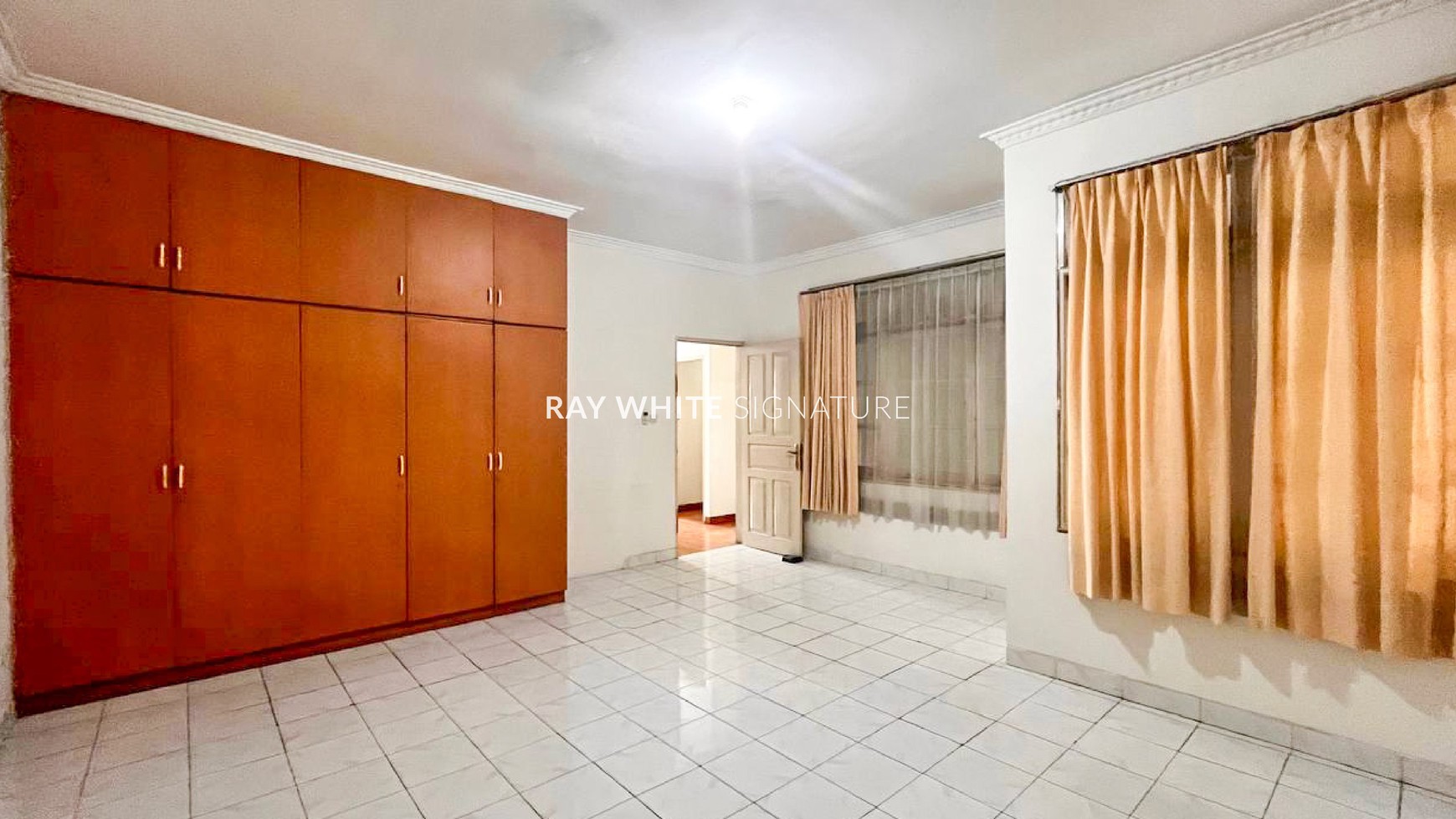 Dijual Rumah Lama tErawat di Jl CIniru V Kebayoran Baru