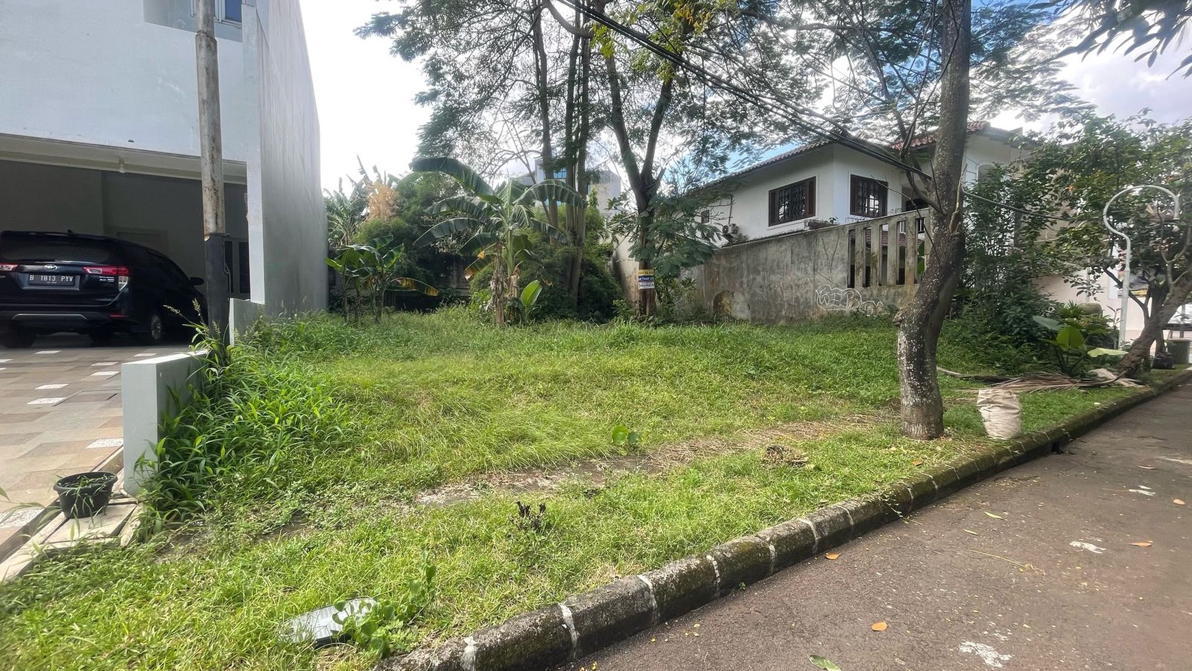 Kavling siap bangun dalam cluster di Bintaro Jaya 8.