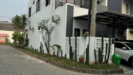 Rumah Minimalis Modern di Cluster Neo Bintaro siap huni