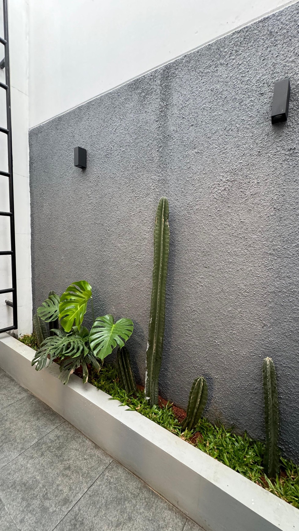 Rumah Minimalis Modern di Cluster Neo Bintaro siap huni