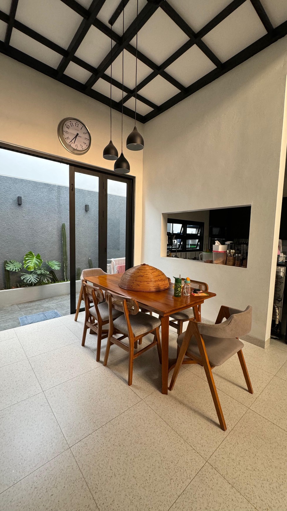 Rumah Minimalis Modern di Cluster Neo Bintaro siap huni
