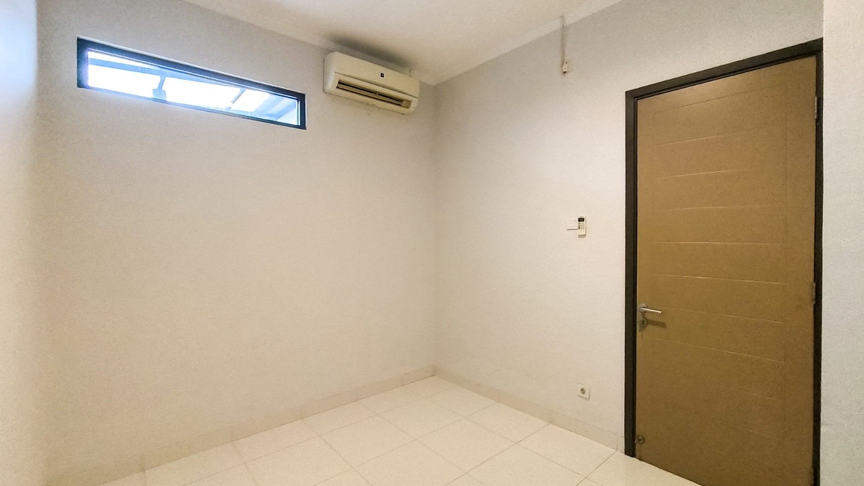 Rumah nyaman,lingkungan ok,jalan lebar di Bintaro Jaya 9.