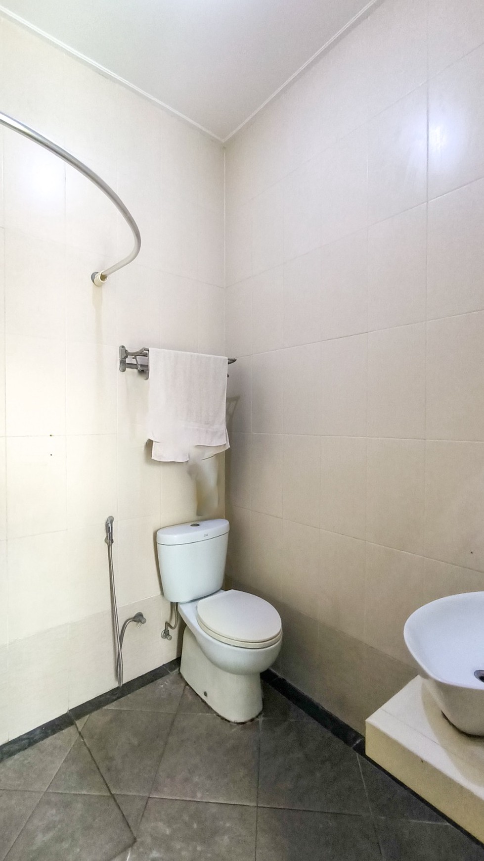 Rumah nyaman,lingkungan ok,jalan lebar di Bintaro Jaya 9.