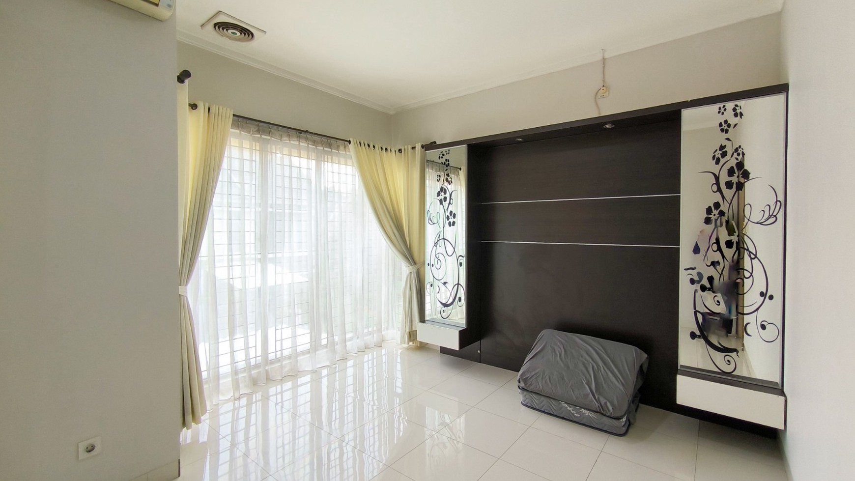 Rumah nyaman,lingkungan ok,jalan lebar di Bintaro Jaya 9.