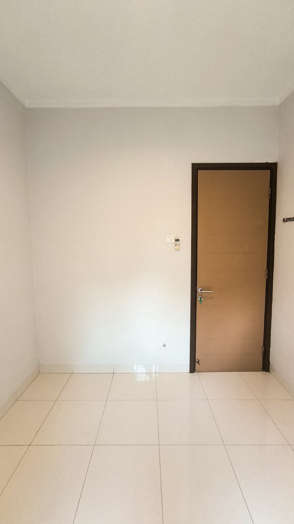 Rumah dalam ruangan raipih,bagus di Bintaro Jaya