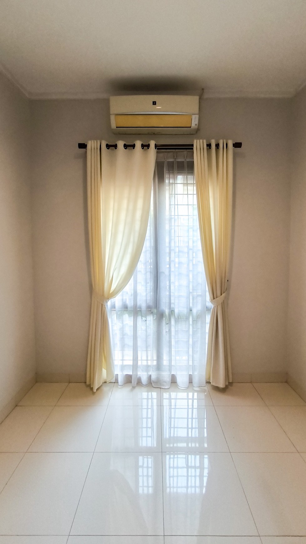 Rumah nyaman,lingkungan ok,jalan lebar di Bintaro Jaya 9.