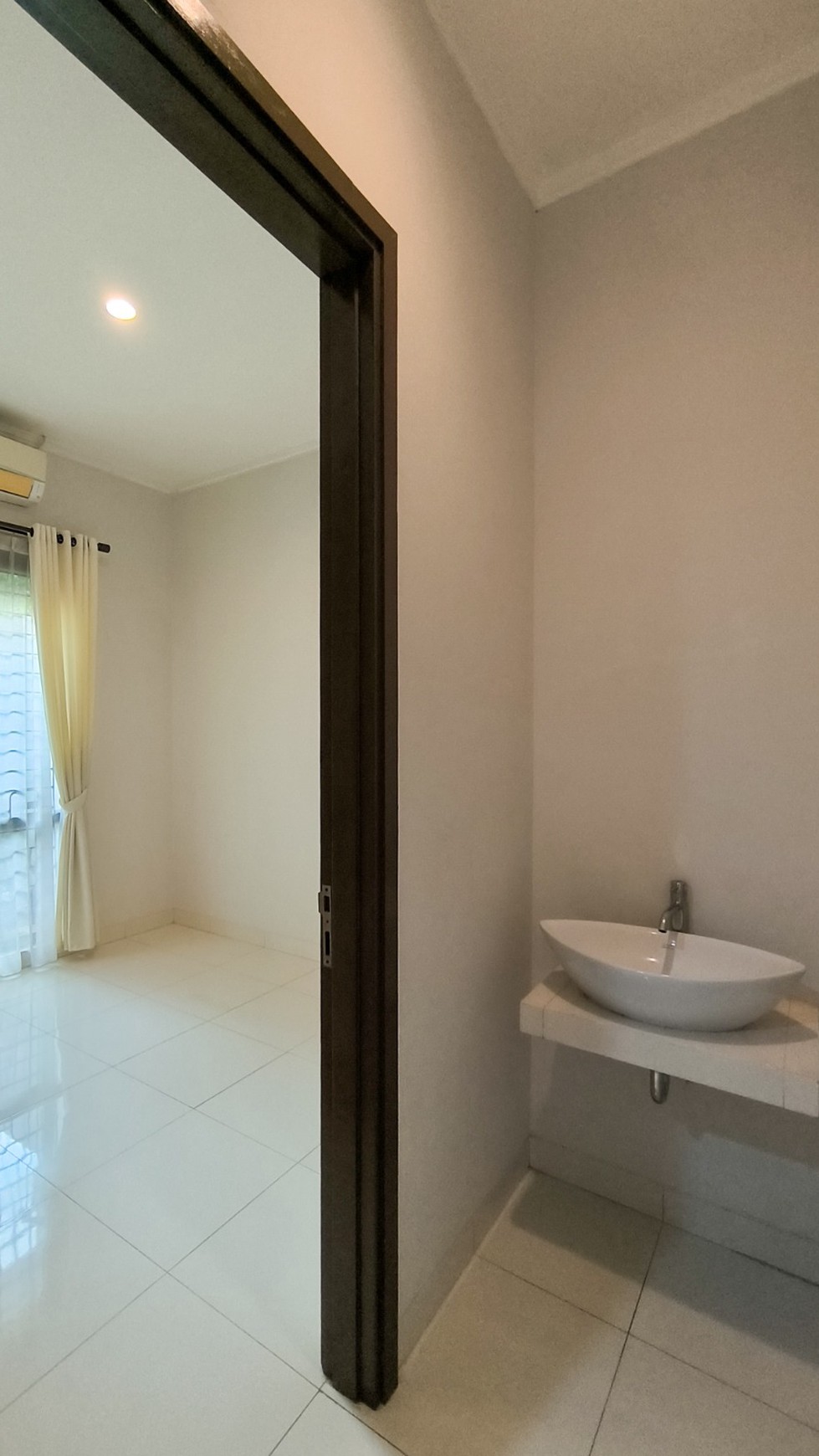 Rumah nyaman,lingkungan ok,jalan lebar di Bintaro Jaya 9.