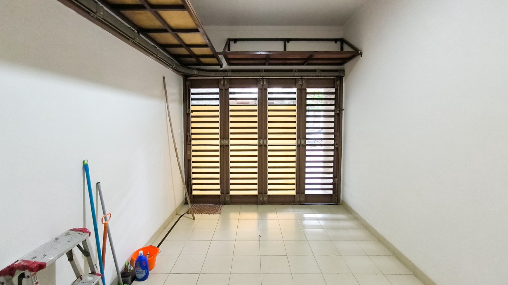 Rumah nyaman,lingkungan ok,jalan lebar di Bintaro Jaya 9.