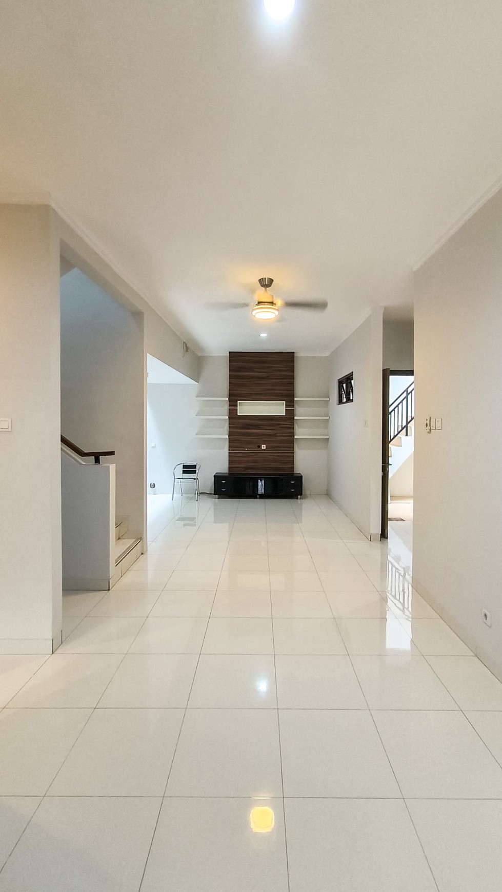 Rumah nyaman,lingkungan ok,jalan lebar di Bintaro Jaya 9.