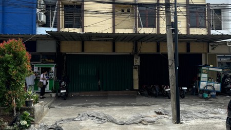 Ruko lokasi strategis, di jalan utama Cinere