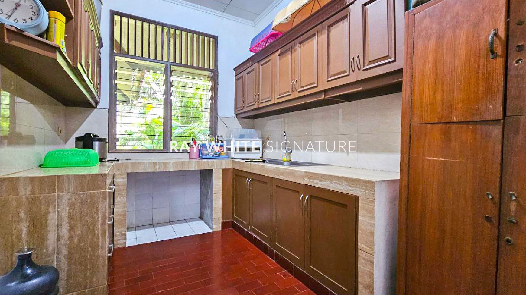 Rumah Layak Huni di Area Prime Jl Lamandau IV