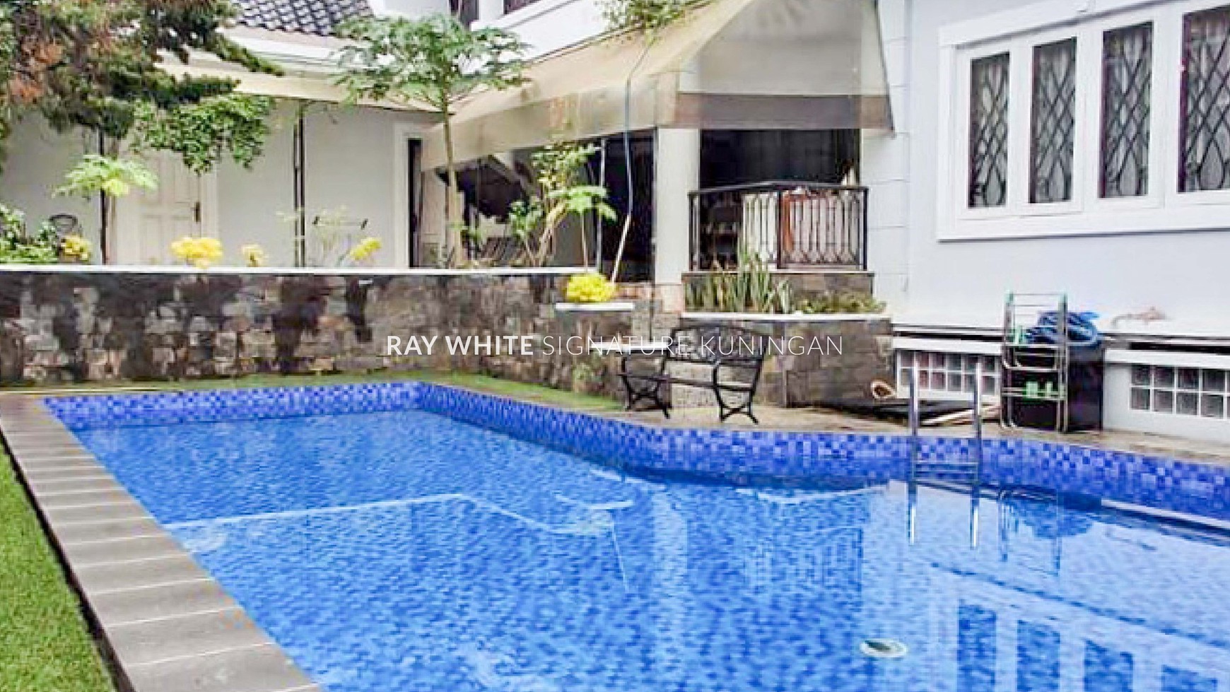 Dijual Rumah Mewah di Kawasan Elite Kebayoran Baru Jakarta Selatan