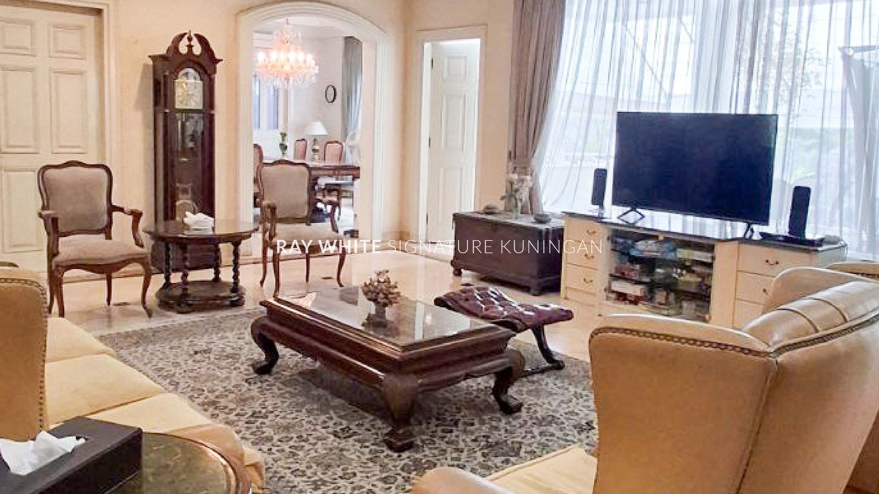 Dijual Rumah Mewah di Kawasan Elite Kebayoran Baru Jakarta Selatan