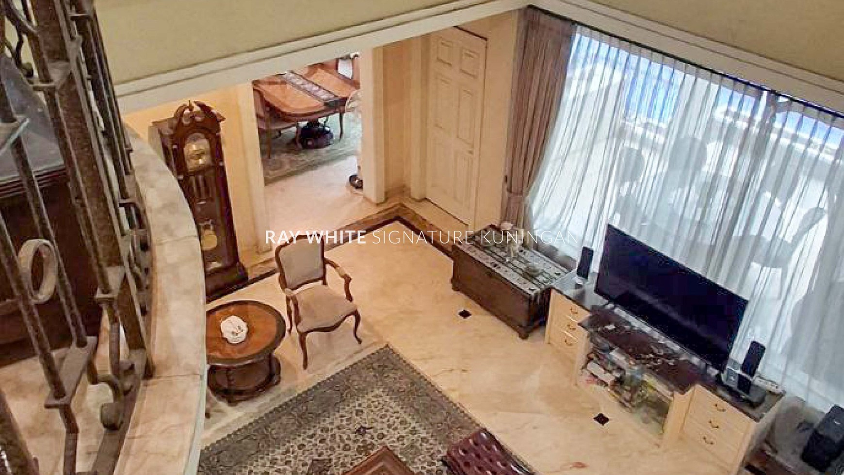 Dijual Rumah Mewah di Kawasan Elite Kebayoran Baru Jakarta Selatan