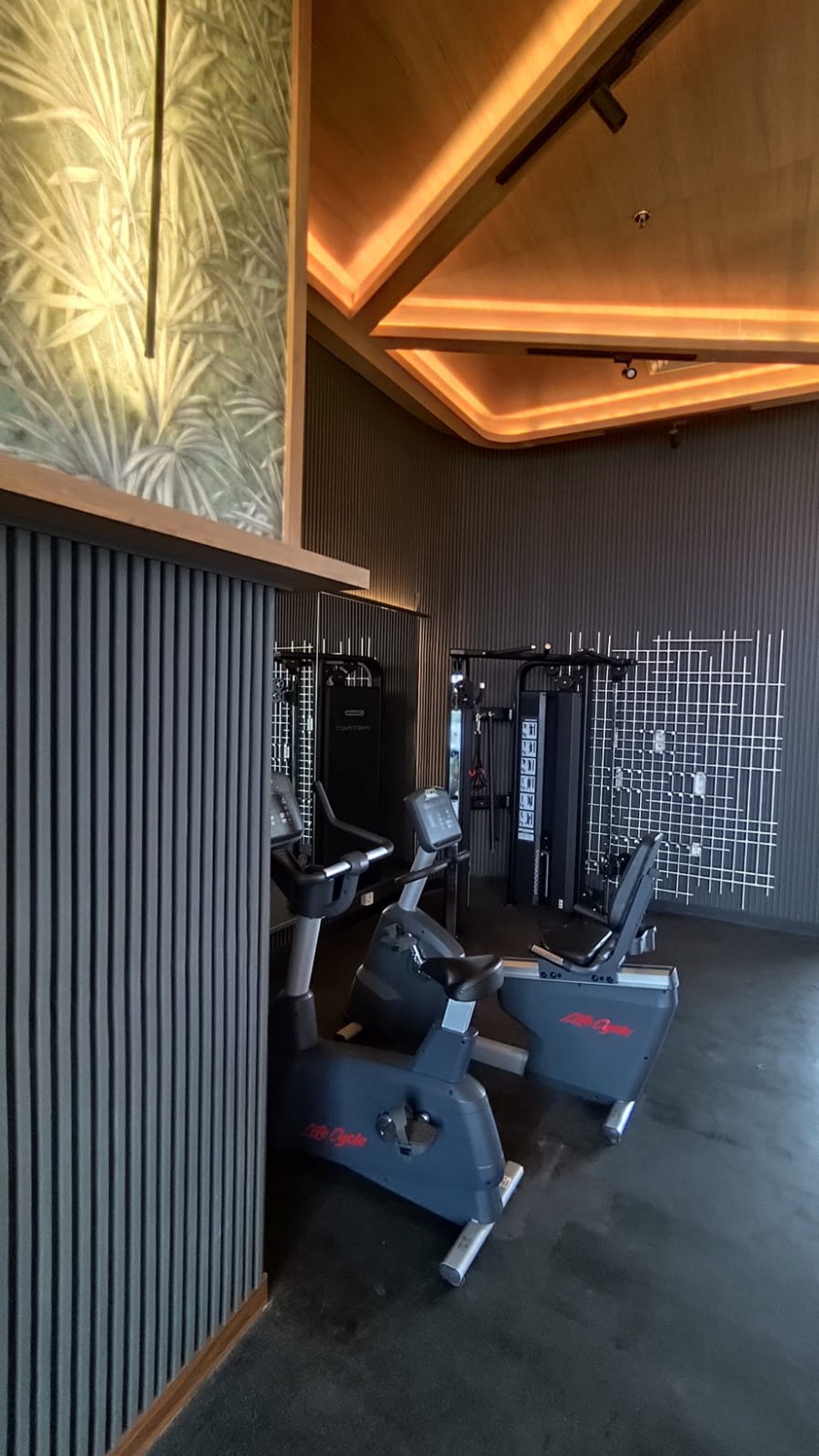 UNIT STUDIO APARTEMEN COLLINS BOULEVARD, BRAND NEW, SIAP HUNI, DEKAT KE GADING SERPONG, BSD, BINTARO