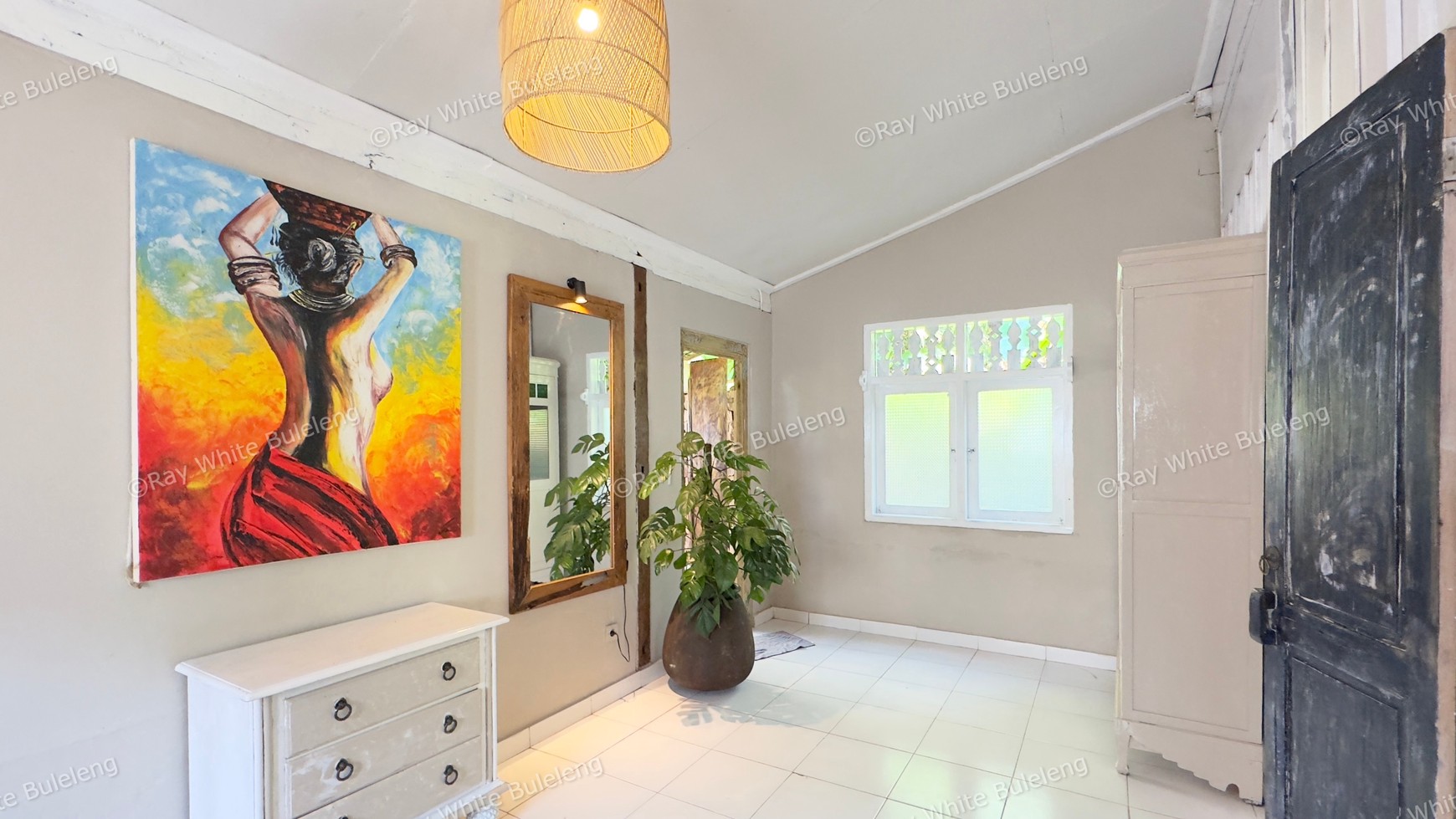 Unique House on Spacious Land in Prime Lovina Location