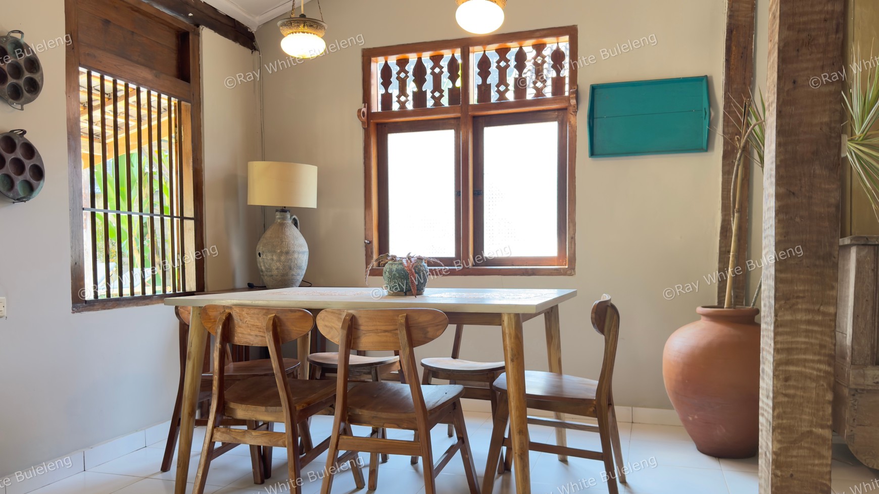 Unique House on Spacious Land in Prime Lovina Location