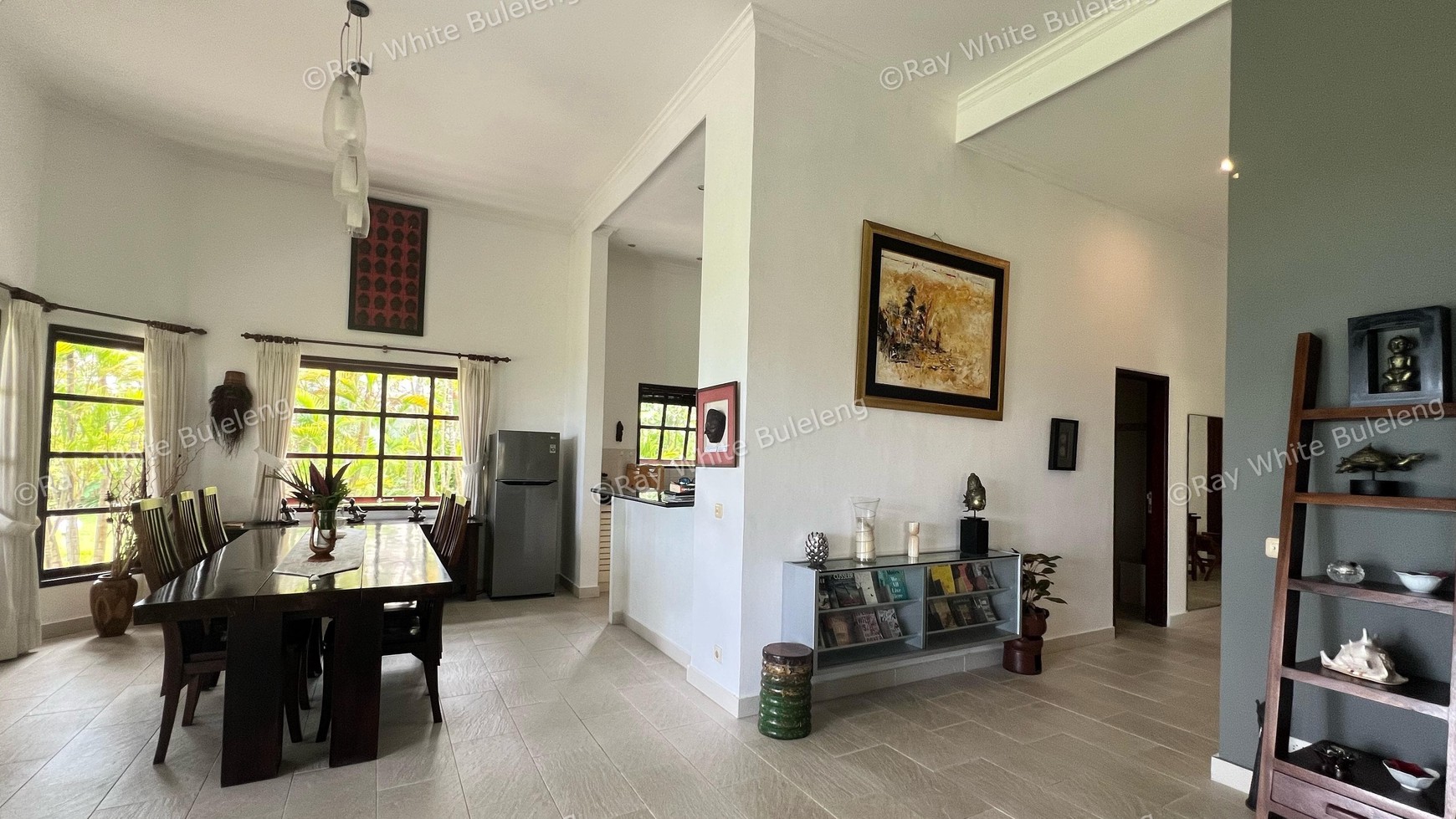 Beachfront Luxury Coastal Living in Dencarik
