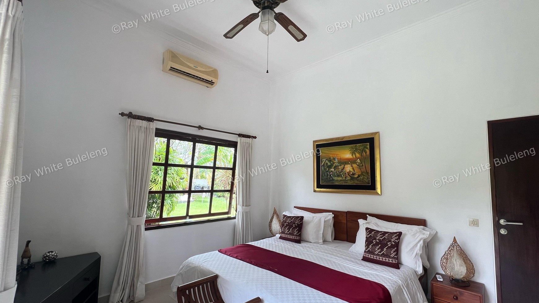 Beachfront Luxury Coastal Living in Dencarik