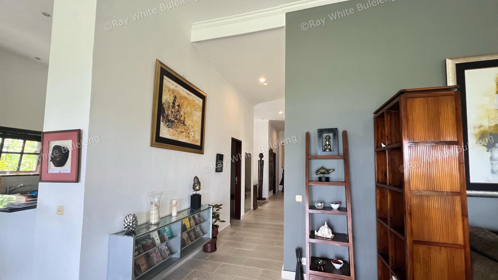 Beachfront Luxury Coastal Living in Dencarik