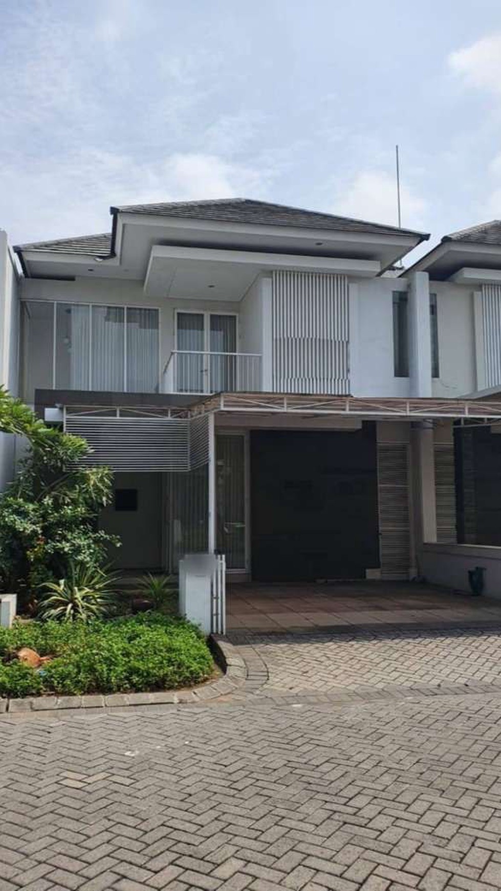 Rumah Cluster Addington Royal Residence, Surabaya