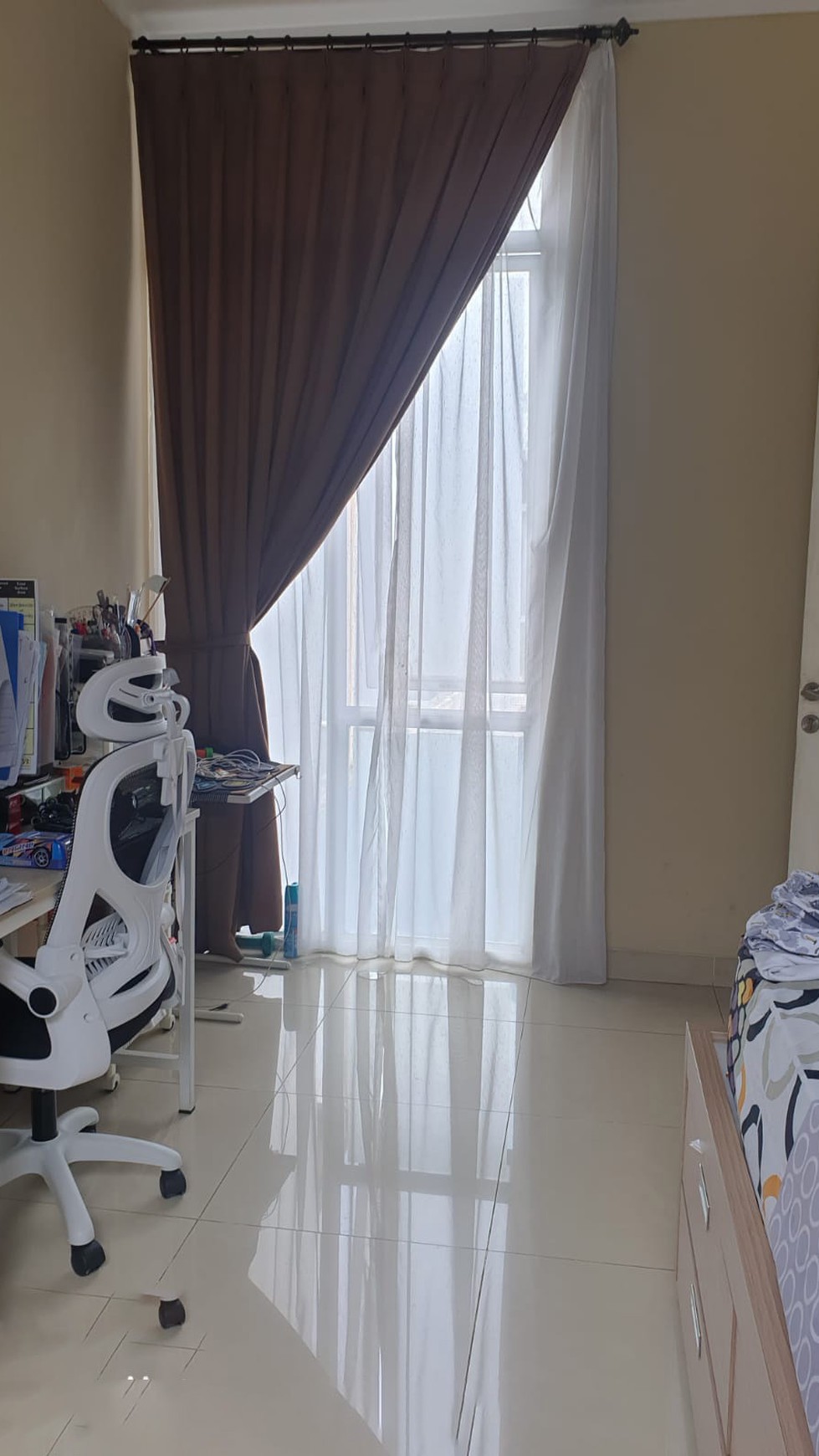 Rumah Siap Huni dengan Hunian Nyaman dan Asri di Bintaro Sektor 7