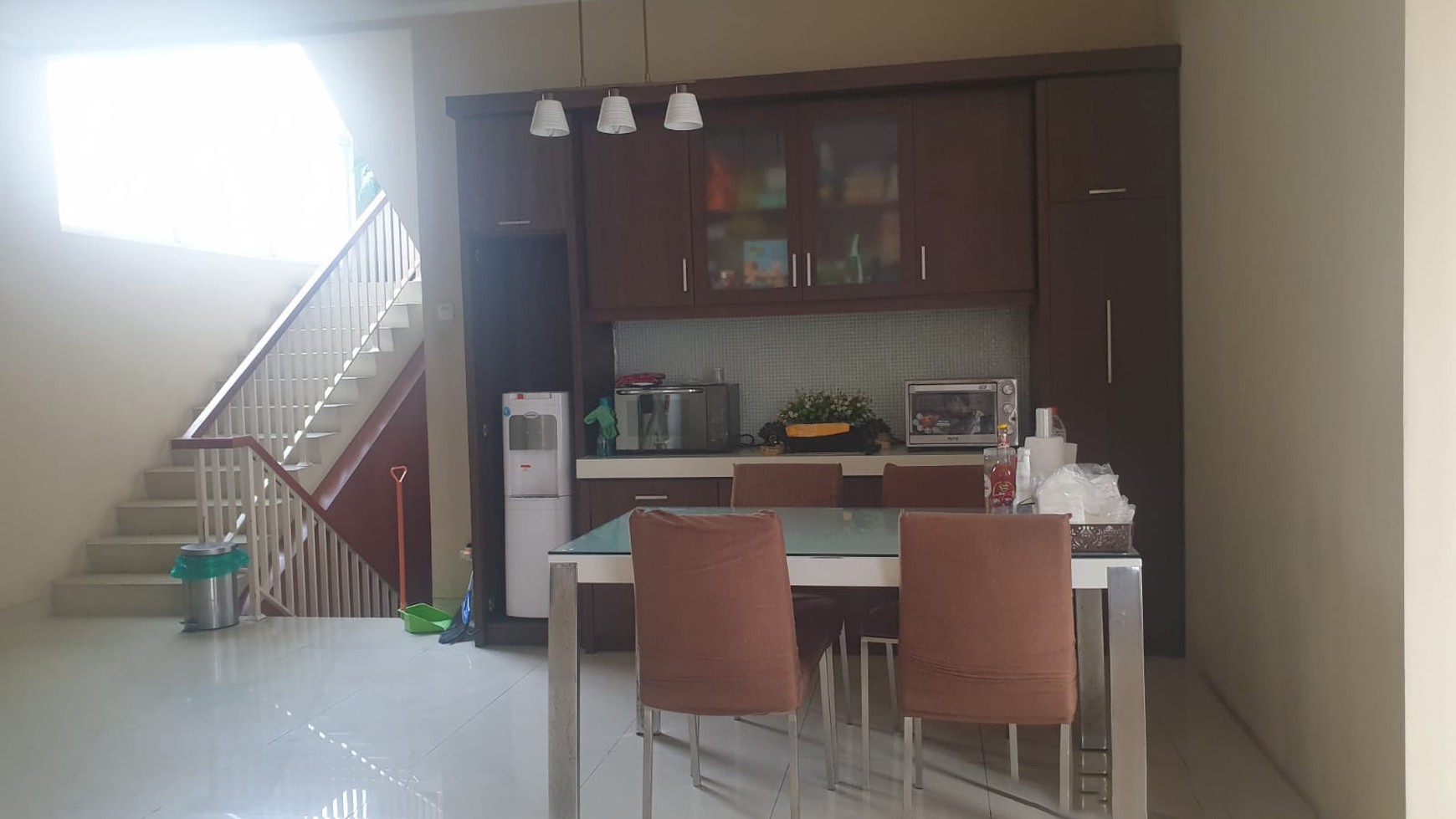 Rumah Siap Huni dengan Hunian Nyaman dan Asri di Bintaro Sektor 7