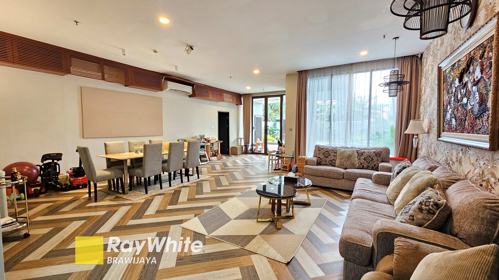 Essence Darmawangsa Townhouse, Kebayoran Baru, Jakarta Selatan, hanya 500 meter ke Mal Kemang Village