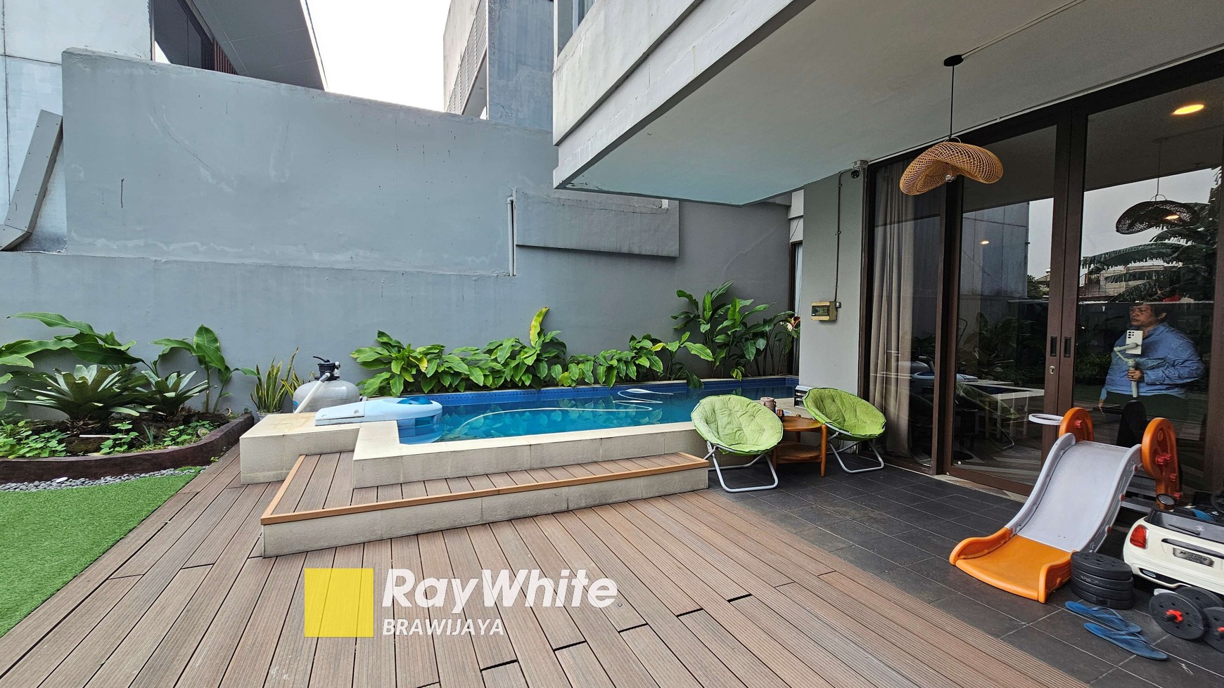 Essence Darmawangsa Townhouse, Kebayoran Baru, Jakarta Selatan, hanya 500 meter ke Mal Kemang Village