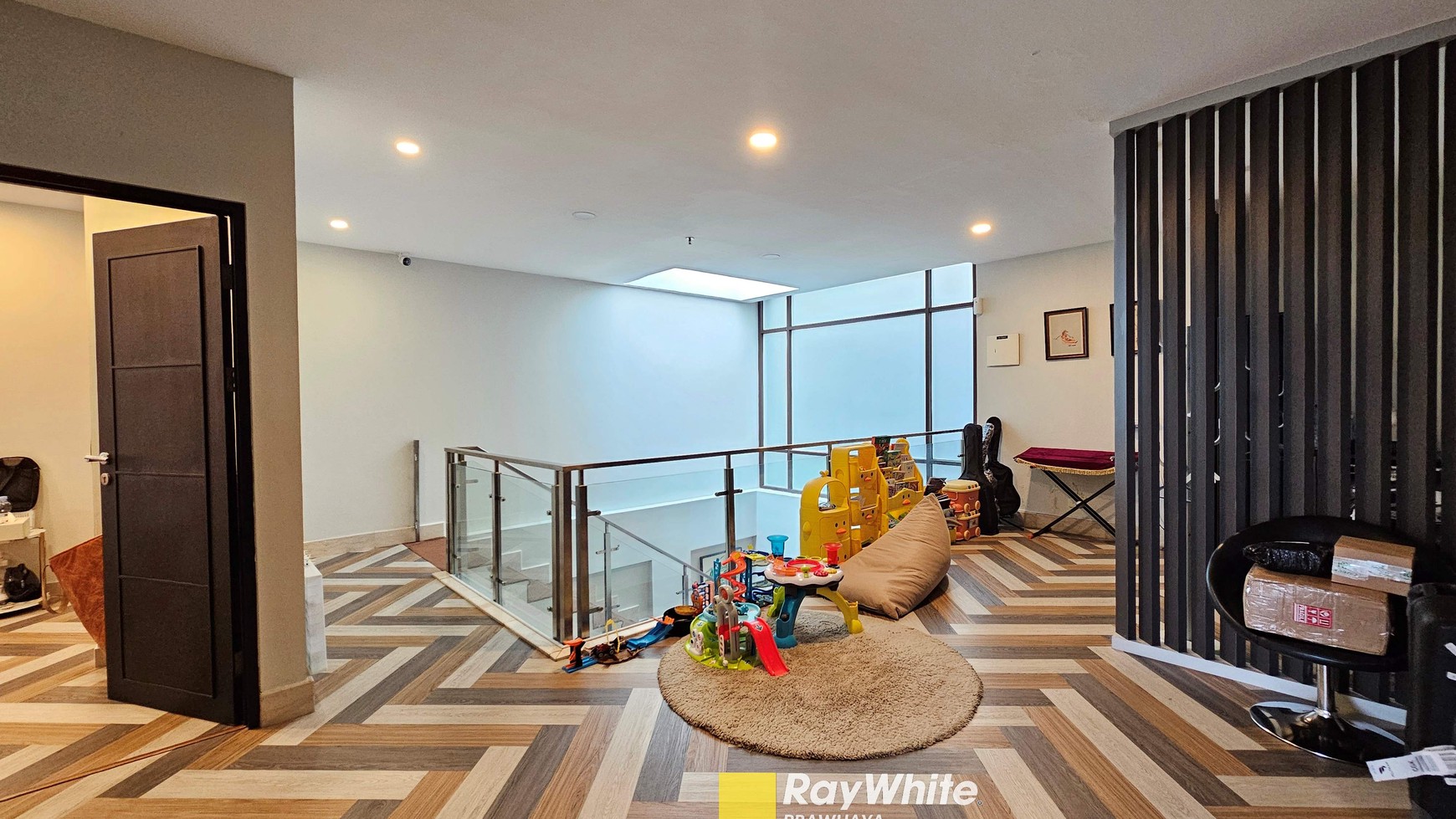 Essence Darmawangsa Townhouse, Kebayoran Baru, Jakarta Selatan, hanya 500 meter ke Mal Kemang Village