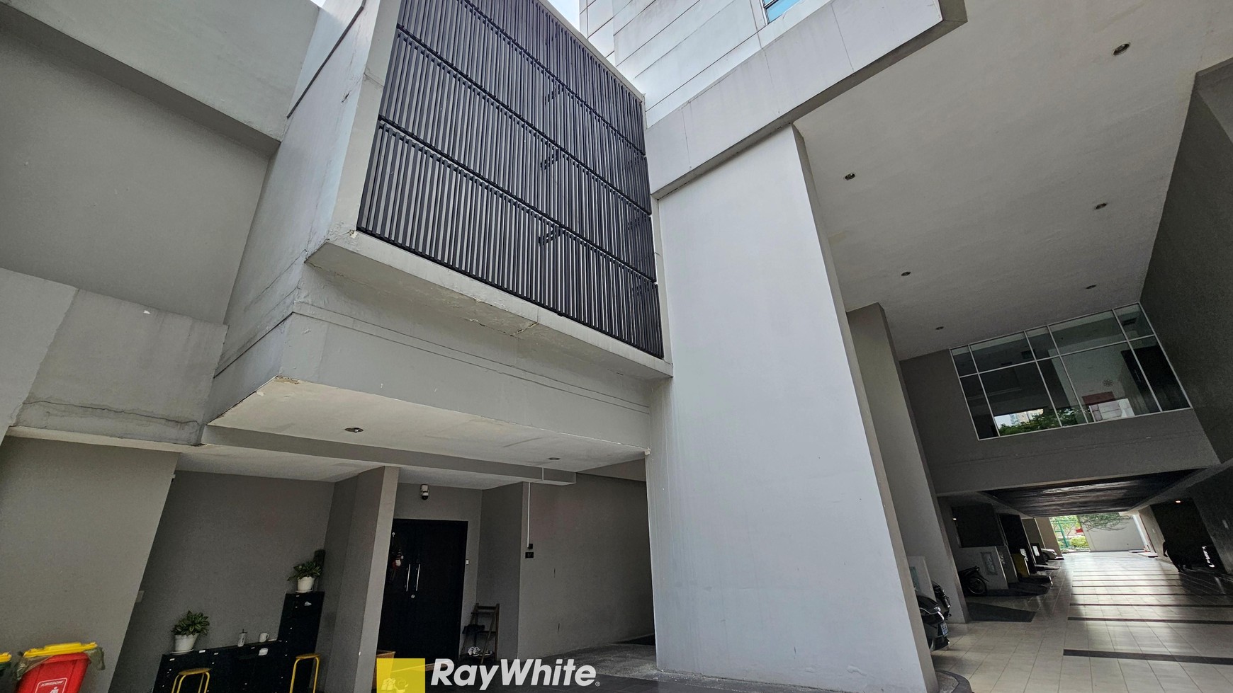 Essence Darmawangsa Townhouse, Kebayoran Baru, Jakarta Selatan, hanya 500 meter ke Mal Kemang Village
