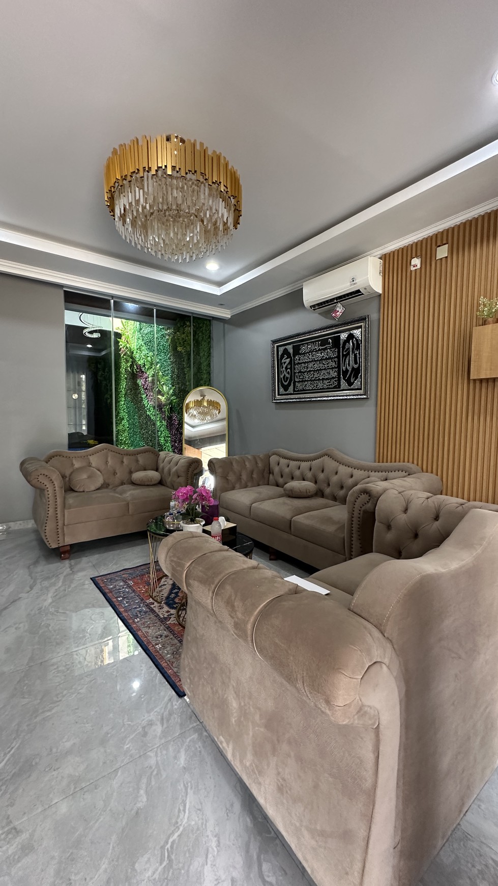 Rumah Baru Dan Bagus Di Cluster Lavesh Harapan Indah - Bekasi