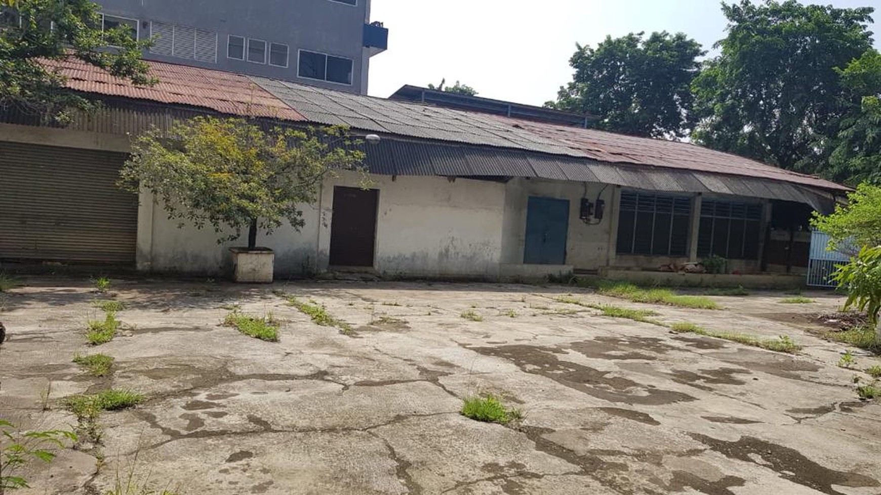 Gudang Karang Bolong Raya, Ancol Barat