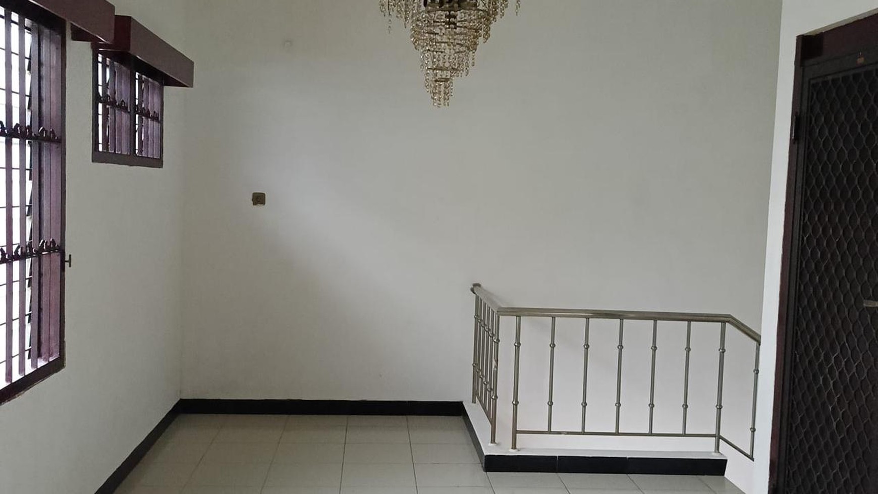rumah darmo permai, 1.5 lt siap huni dekat Pakuwon mal