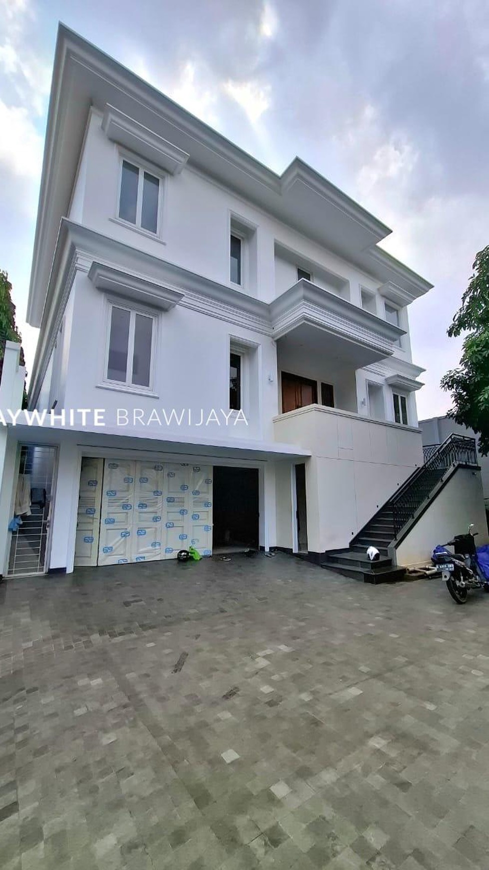 Brand New House Modern Kebayoran Baru Area