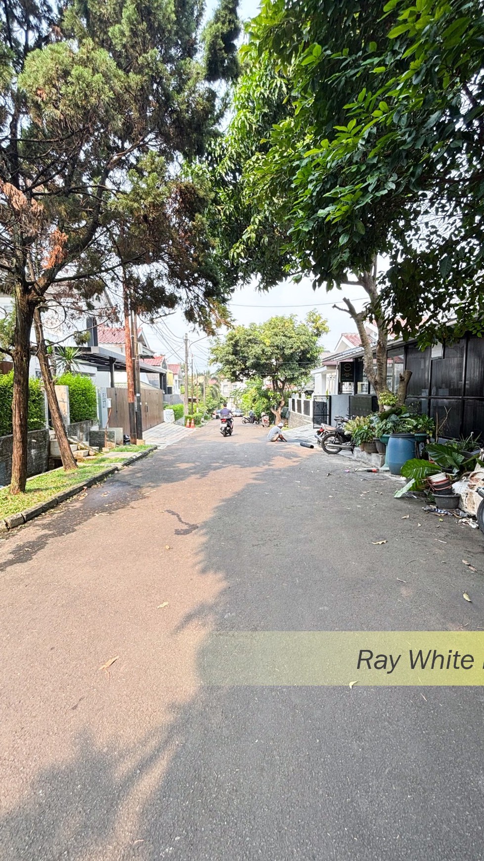 RUMAH ASRI DALAM CLUSTER MALEO BINTARO JAYA SEKTOR 9 - TANGERANG SELATAN