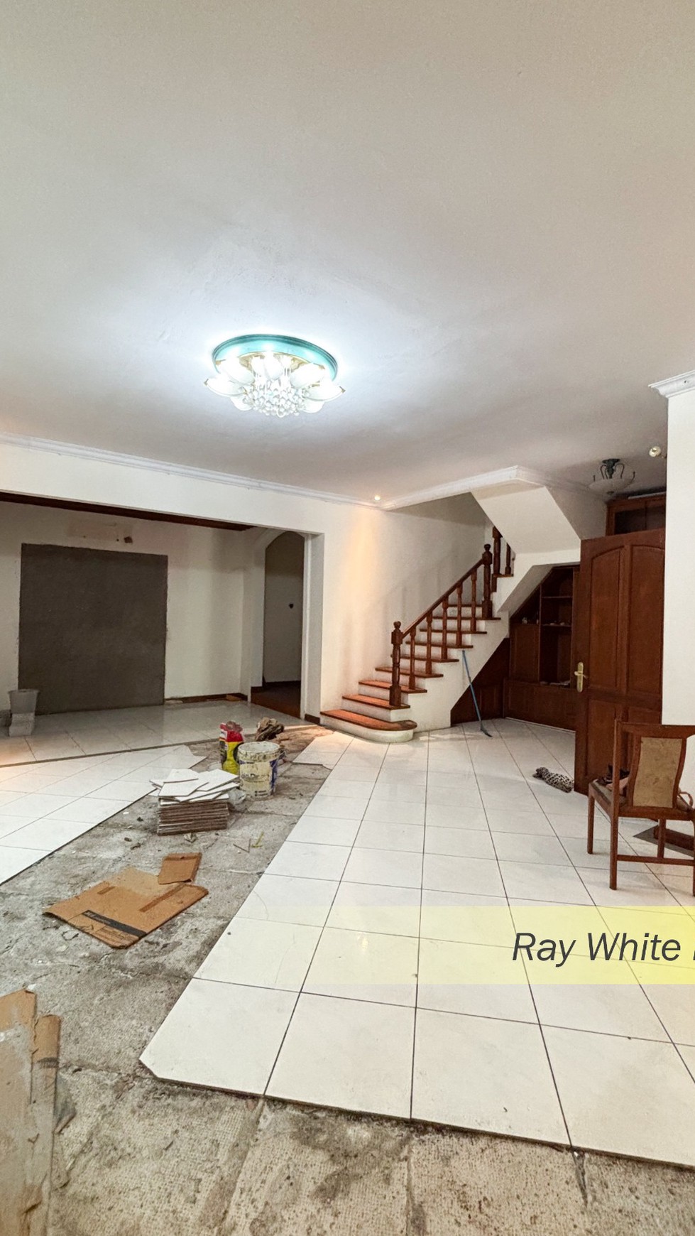 RUMAH ASRI DALAM CLUSTER MALEO BINTARO JAYA SEKTOR 9 - TANGERANG SELATAN