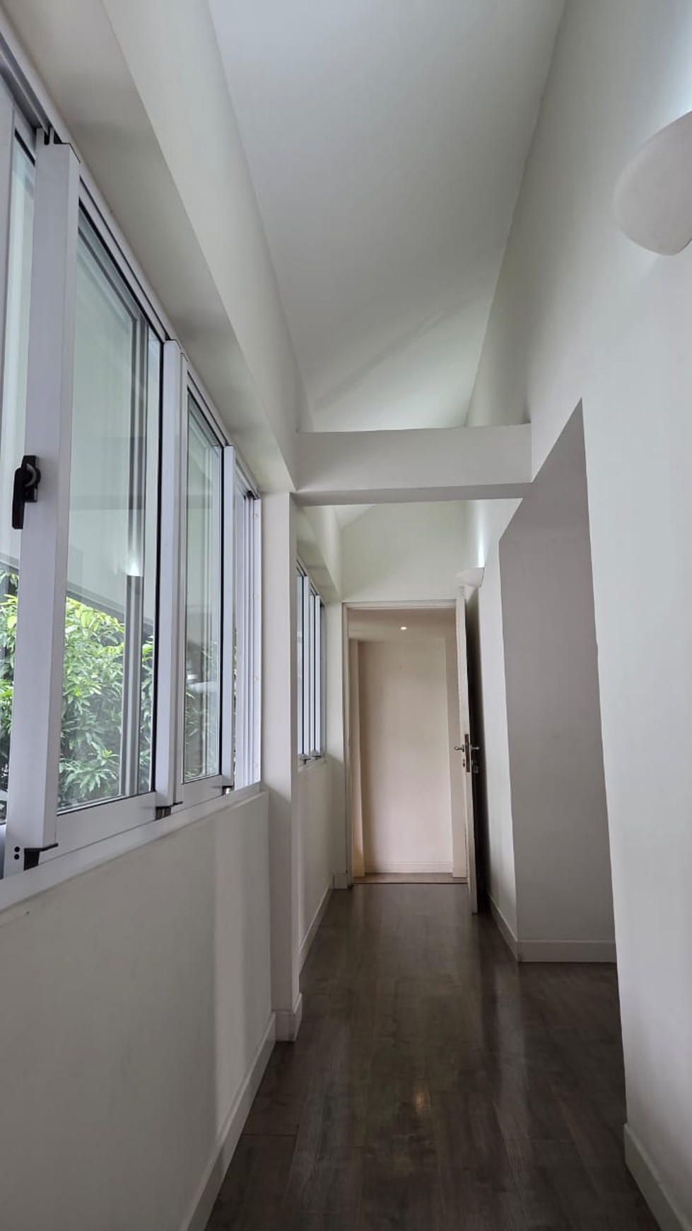 Rumah mewah siap huni di Bintaro Jaya