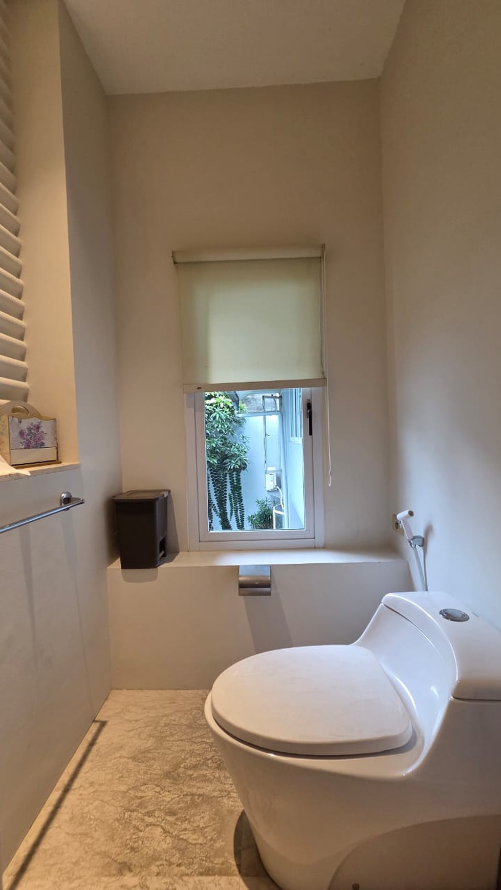 Rumah mewah siap huni di Bintaro Jaya