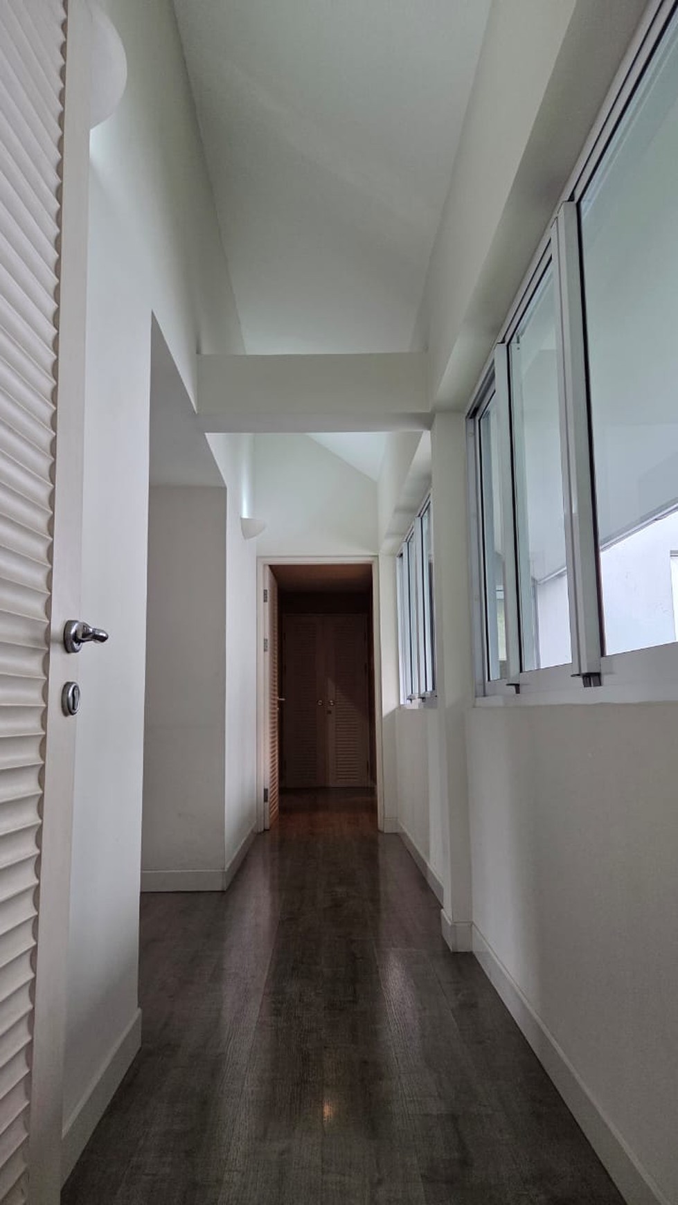 Rumah mewah siap huni di Bintaro Jaya