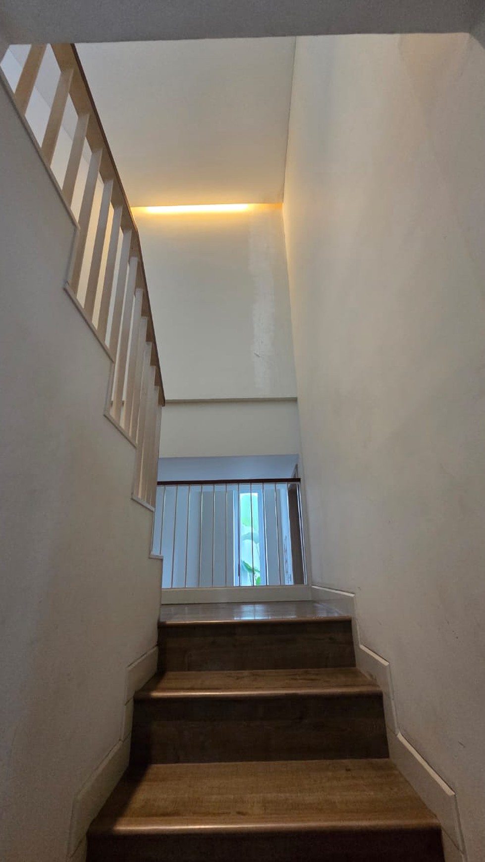 Rumah mewah siap huni di Bintaro Jaya